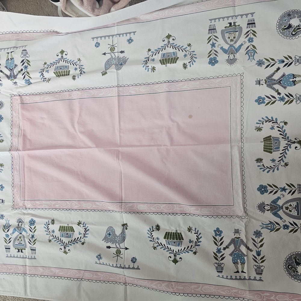 German Farmhouse Tablecloth with Pink Center